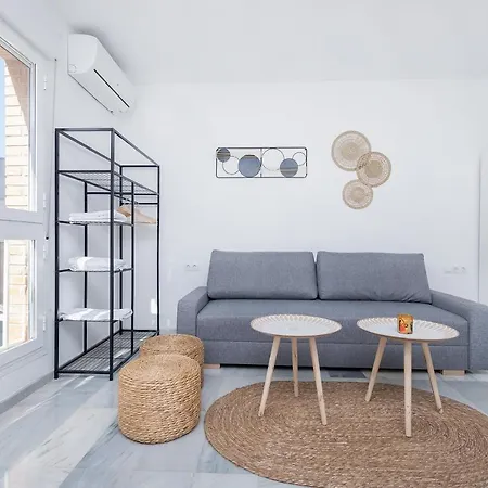 Estudio Malagueta, Muelle Uno Views Apartment *